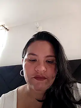 Snapshot of Julieta-tits chatting on June 2026 08:02:01 PM Julieta-tits online show from June 2026 08:02:01 PM