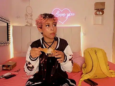 lilith horny online show from April 2026 07:07:02 PM