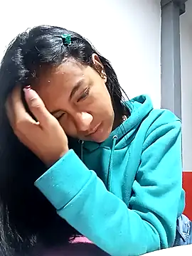 Tamaraakins online show from January 2025 01:31:02 AM