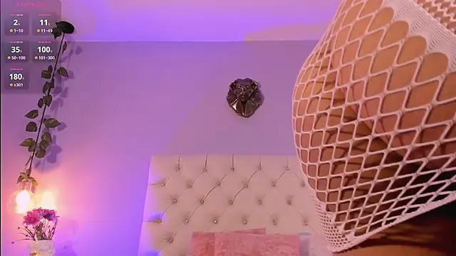 Snapshot of Vaioleth-Adams chatting on February 2025 07:28:01 PM Vaioleth-Adams online show from February 2025 07:28:01 PM