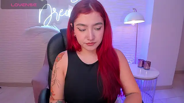 ViolettCastel online show from December 2024 05:22:02 PM