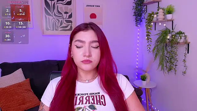 ViolettCastel online show from April 2026 07:31:02 PM