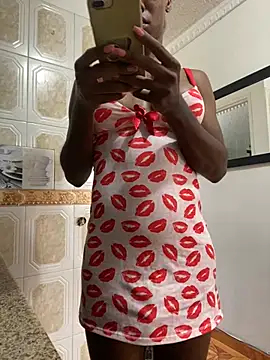 Snapshot of sweetsarabig22cm chatting on January 2025 04:59:01 PM sweetsarabig22cm online show from January 2025 04:59:01 PM