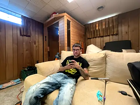 hungkubenski online show from October 2025 08:20:01 PM