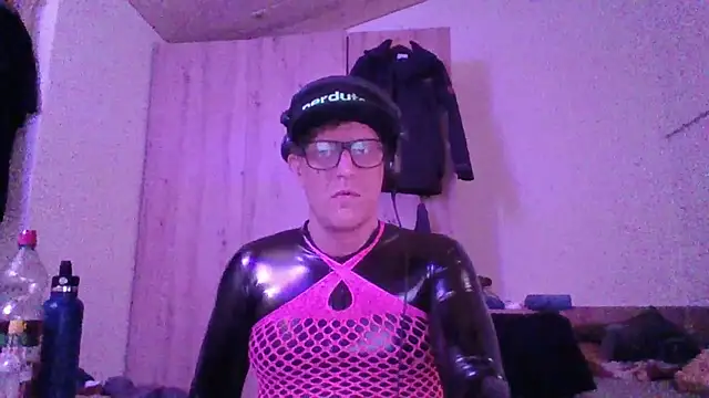 Bigthroaterboy online show from October 2025 03:42:01 AM