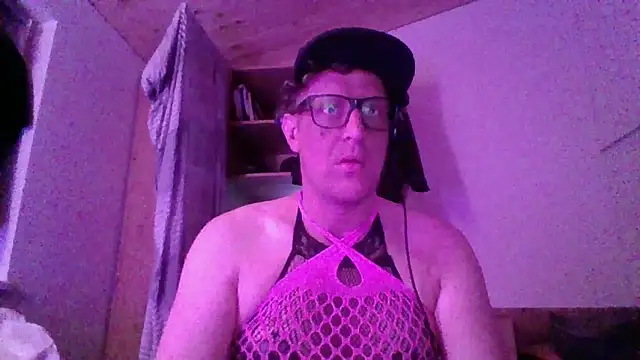 Bigthroaterboy online show from October 2025 11:38:02 PM