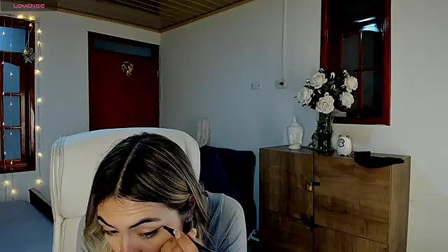 Nathaly-sky online show from January 2025 10:40:02 AM