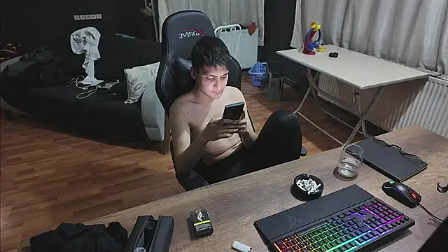 Snapshot of istebenboylebiradamim chatting on December 2024 06:06:02 PM istebenboylebiradamim online show from December 2024 06:06:02 PM