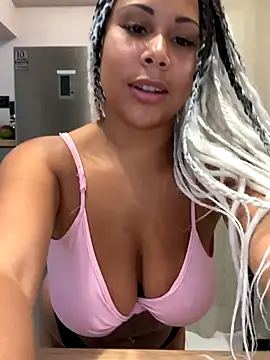 HaileyDiana online show from October 2025 04:48:01 PM