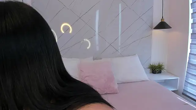 ANTONELLA  ROUSE  online show from September 2025 01:27:01 PM