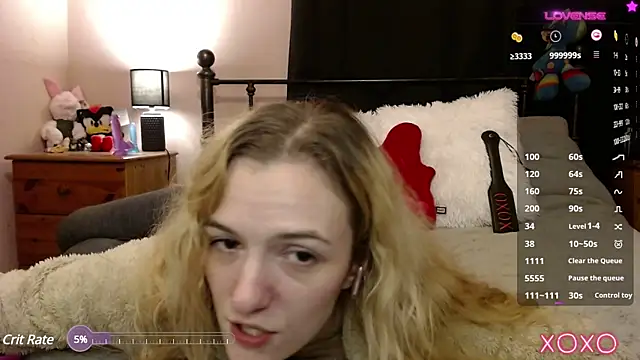 Snapshot of EllieeRose chatting on December 2024 03:16:02 AM EllieeRose online show from December 2024 03:16:02 AM