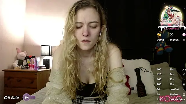 Snapshot of EllieeRose chatting on December 2024 08:04:02 AM EllieeRose online show from December 2024 08:04:02 AM