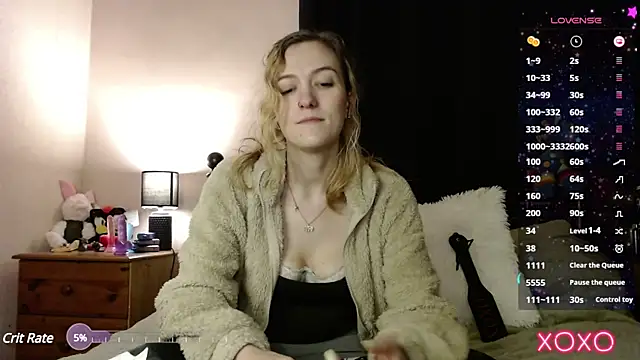 Snapshot of EllieeRose chatting on January 2025 06:54:01 AM EllieeRose online show from January 2025 06:54:01 AM