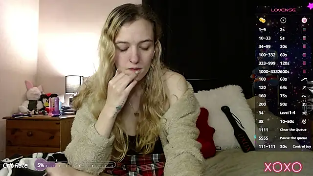 Snapshot of EllieeRose chatting on January 2025 11:13:01 PM EllieeRose online show from January 2025 11:13:01 PM