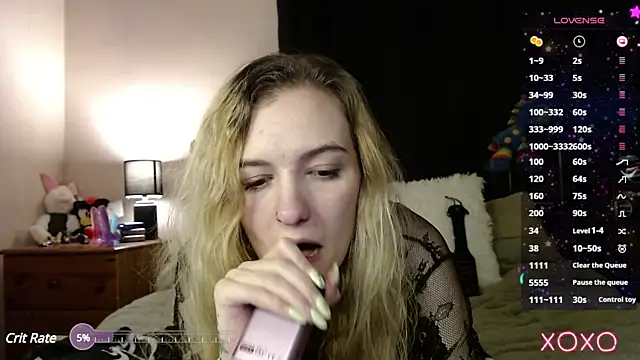 Snapshot of EllieeRose chatting on February 2025 06:49:02 PM EllieeRose online show from February 2025 06:49:02 PM