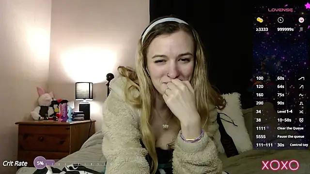 Snapshot of EllieeRose chatting on February 2025 07:06:02 AM EllieeRose online show from February 2025 07:06:02 AM