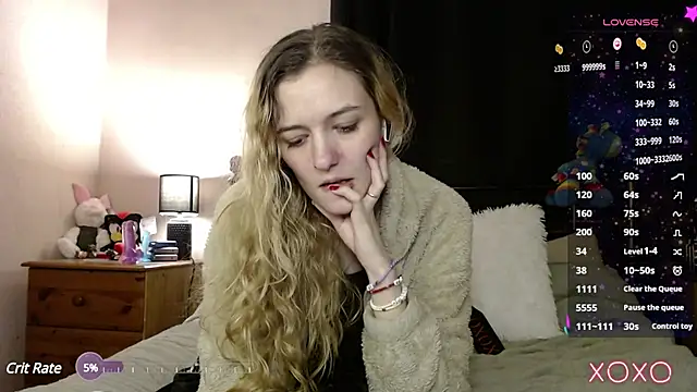 Snapshot of EllieeRose chatting on February 2025 05:01:01 AM EllieeRose online show from February 2025 05:01:01 AM