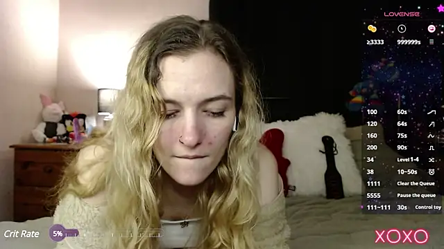 Snapshot of EllieeRose chatting on March 2025 08:25:01 PM EllieeRose online show from March 2025 08:25:01 PM