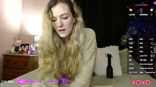Snapshot of EllieeRose chatting on March 2025 07:17:01 PM EllieeRose online show from March 2025 07:17:01 PM