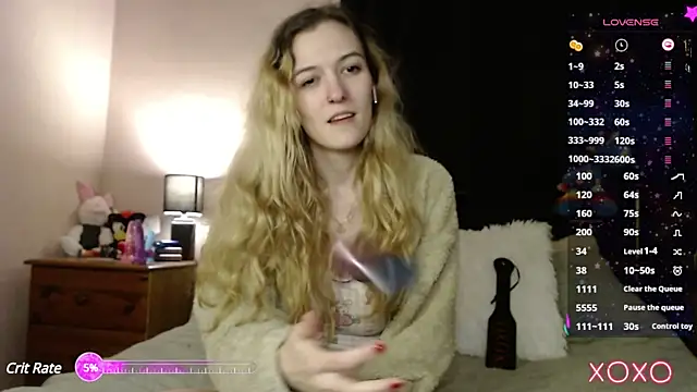 Snapshot of EllieeRose chatting on March 2025 01:24:02 AM EllieeRose online show from March 2025 01:24:02 AM