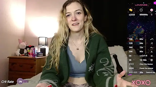 Snapshot of EllieeRose chatting on March 2025 12:51:01 AM EllieeRose online show from March 2025 12:51:01 AM