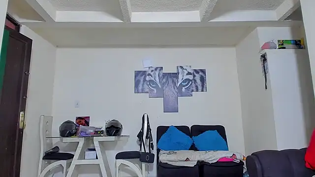 kerlysmith 24 online show from March 2026 11:47:02 AM