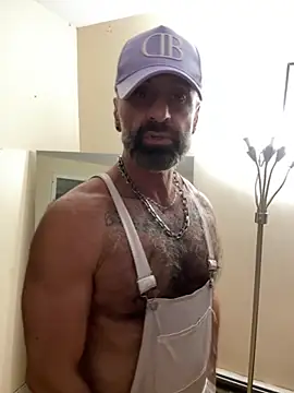 Snapshot of DaddySnowXX chatting on October 2025 12:19:01 AM DaddySnowXX online show from October 2025 12:19:01 AM