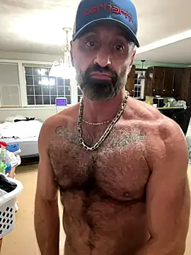 Snapshot of DaddySnowXX chatting on October 2025 09:20:01 AM DaddySnowXX online show from October 2025 09:20:01 AM