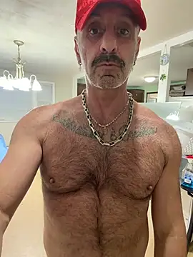 Snapshot of DaddySnowXX chatting on May 2026 11:10:01 PM DaddySnowXX online show from May 2026 11:10:01 PM