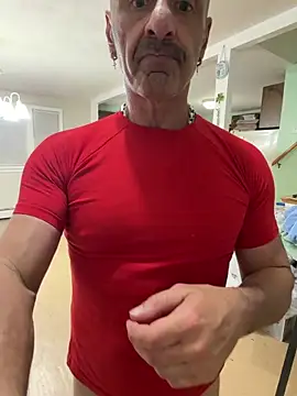 Snapshot of DaddySnowXX chatting on May 2026 01:56:01 AM DaddySnowXX online show from May 2026 01:56:01 AM