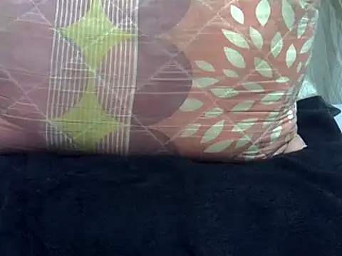 Honeyme24 online show from February 2025 06:23:01 PM