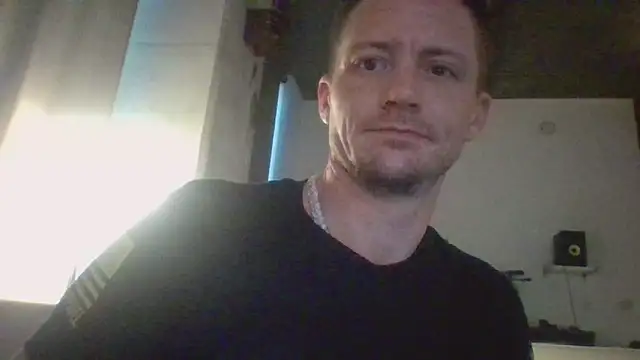 Snapshot of trash4cash chatting on December 2024 09:52:01 PM trash4cash online show from December 2024 09:52:01 PM
