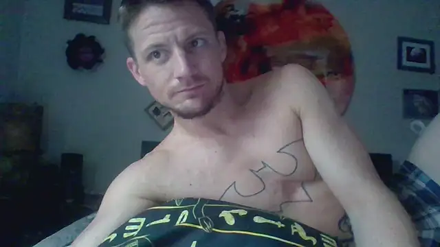 Snapshot of trash4cash chatting on December 2024 03:33:02 PM trash4cash online show from December 2024 03:33:02 PM