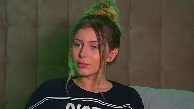 LiliaBianka online show from March 2025 03:34:01 PM