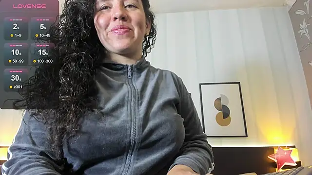 Snapshot of Valeria__soler chatting on January 2025 12:58:01 PM Valeria soler online show from January 2025 12:58:01 PM