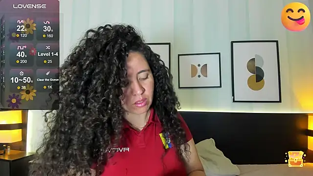 Snapshot of Valeria__soler chatting on January 2025 03:42:01 PM Valeria soler online show from January 2025 03:42:01 PM