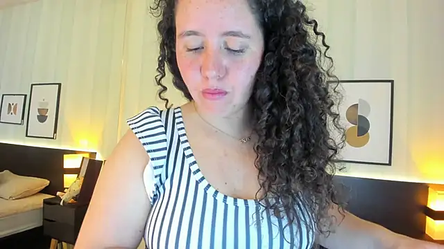 Snapshot of Valeria__soler chatting on March 2025 03:24:01 PM Valeria soler online show from March 2025 03:24:01 PM
