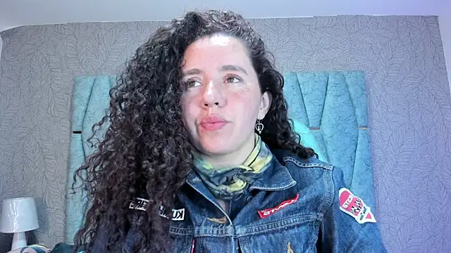 Snapshot of Valeria__soler chatting on September 2025 01:11:02 PM Valeria soler online show from September 2025 01:11:02 PM