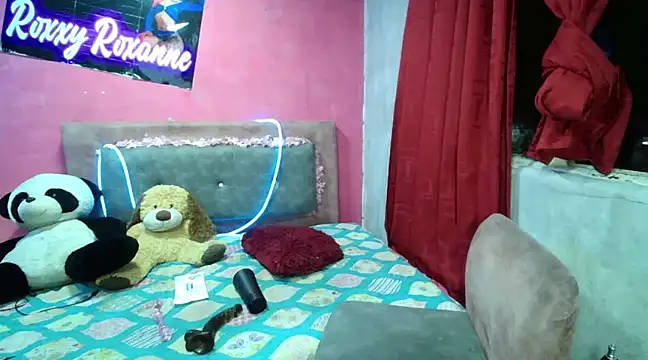 roxy roxxan online show from January 2025 02:50:01 AM