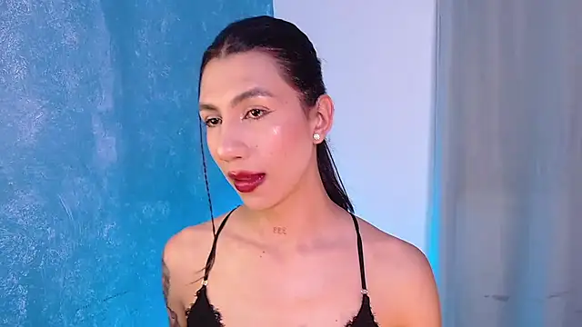 sofiaa grey  online show from February 2025 01:30:02 PM