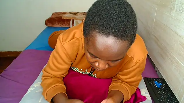 KINKYBLACKDOLL online show from October 2025 03:35:02 PM