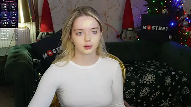 Cassy-Celestial  online show from December 2024 11:52:02 PM