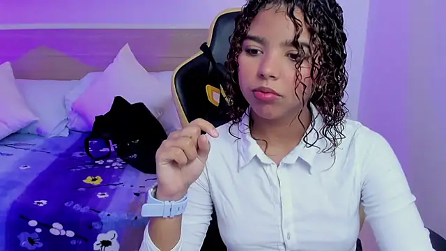 aurora rodriguez online show from January 2025 12:27:02 PM