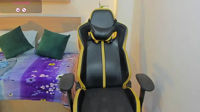 aurora rodriguez online show from January 2025 06:44:01 PM