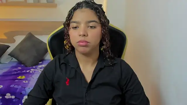 aurora rodriguez online show from February 2025 12:43:02 PM