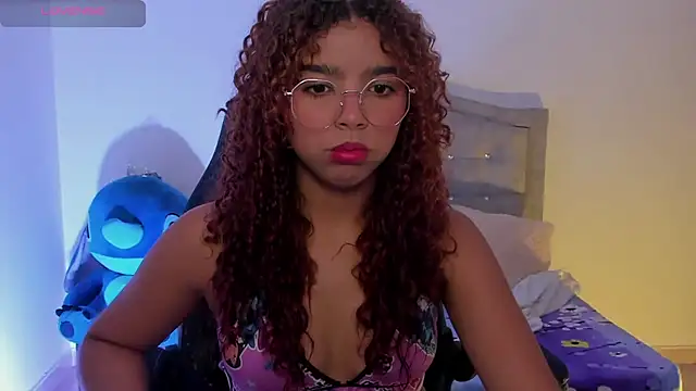 aurora rodriguez online show from February 2025 02:31:01 AM