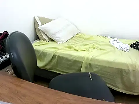 Morenatranss online show from February 2025 07:10:02 PM