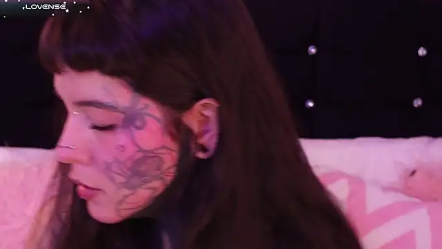 SylveonFox online show from February 2025 05:07:01 PM