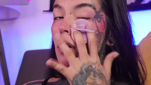 SylveonFox online show from October 2025 10:37:01 AM