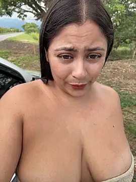 Sol biglips online show from April 2026 07:07:02 PM